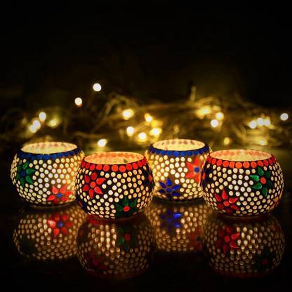 CrystalFlicker™ Set of 4 Mosaic Glass Decorative Tea Light Holder