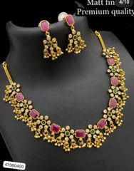 Traditional Wedding Wear Choker Necklace/Jewellery Set For Women